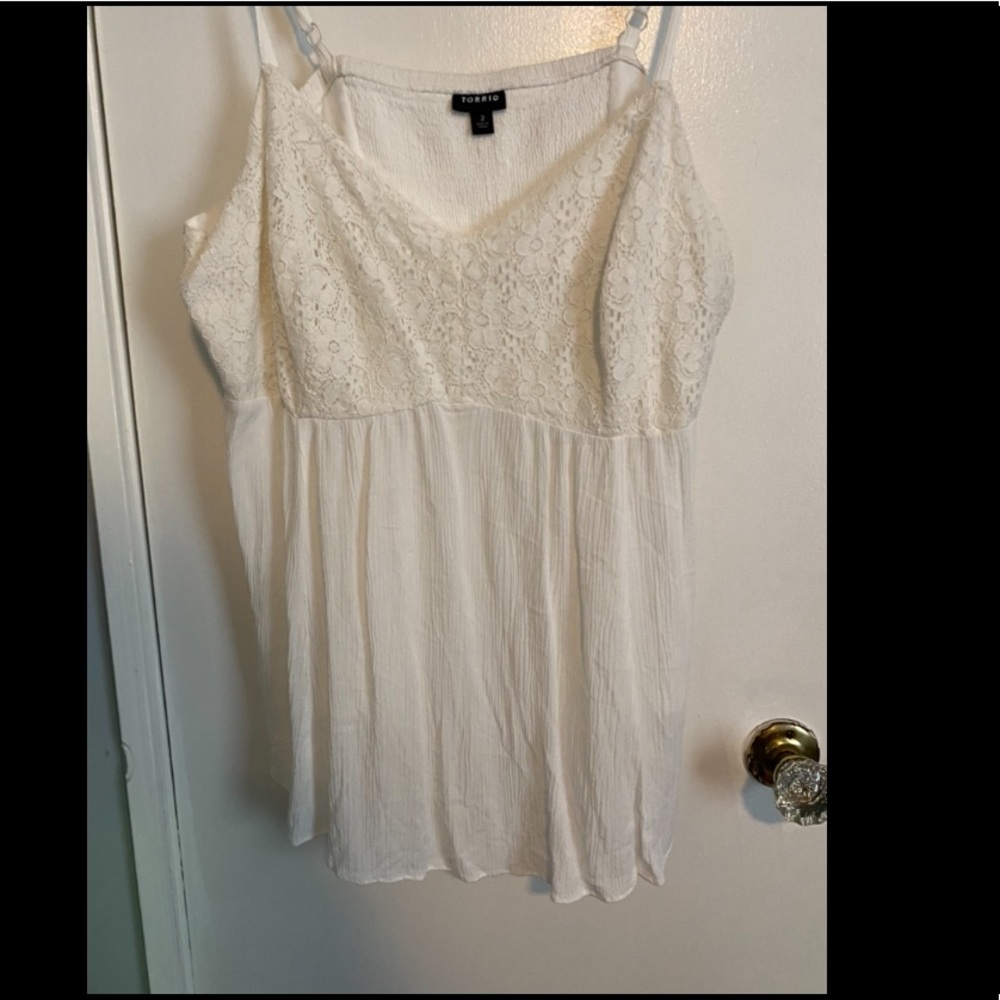 2X Torrid White Tank Top